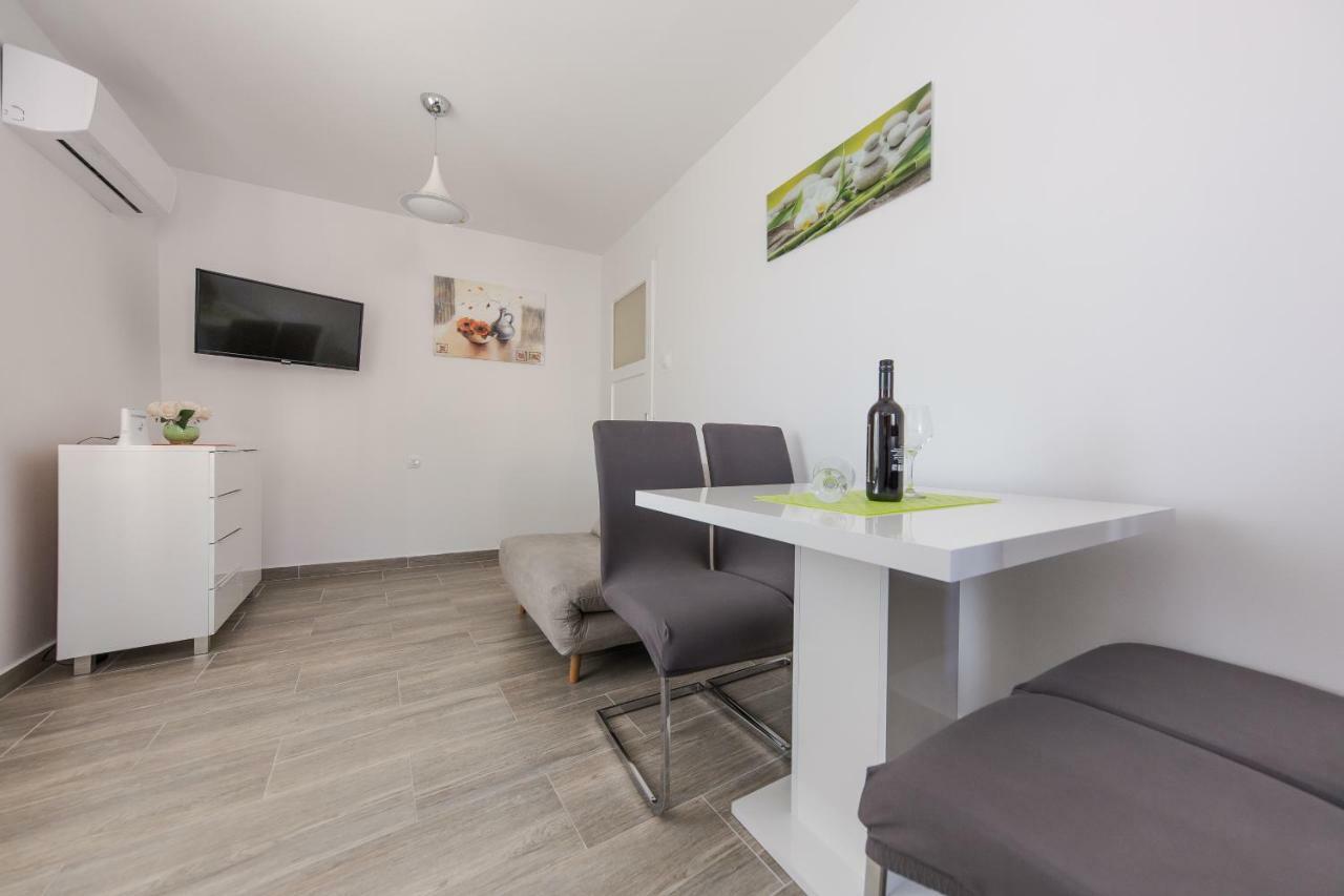 Apartman Ankica Kastela Ngoại thất bức ảnh